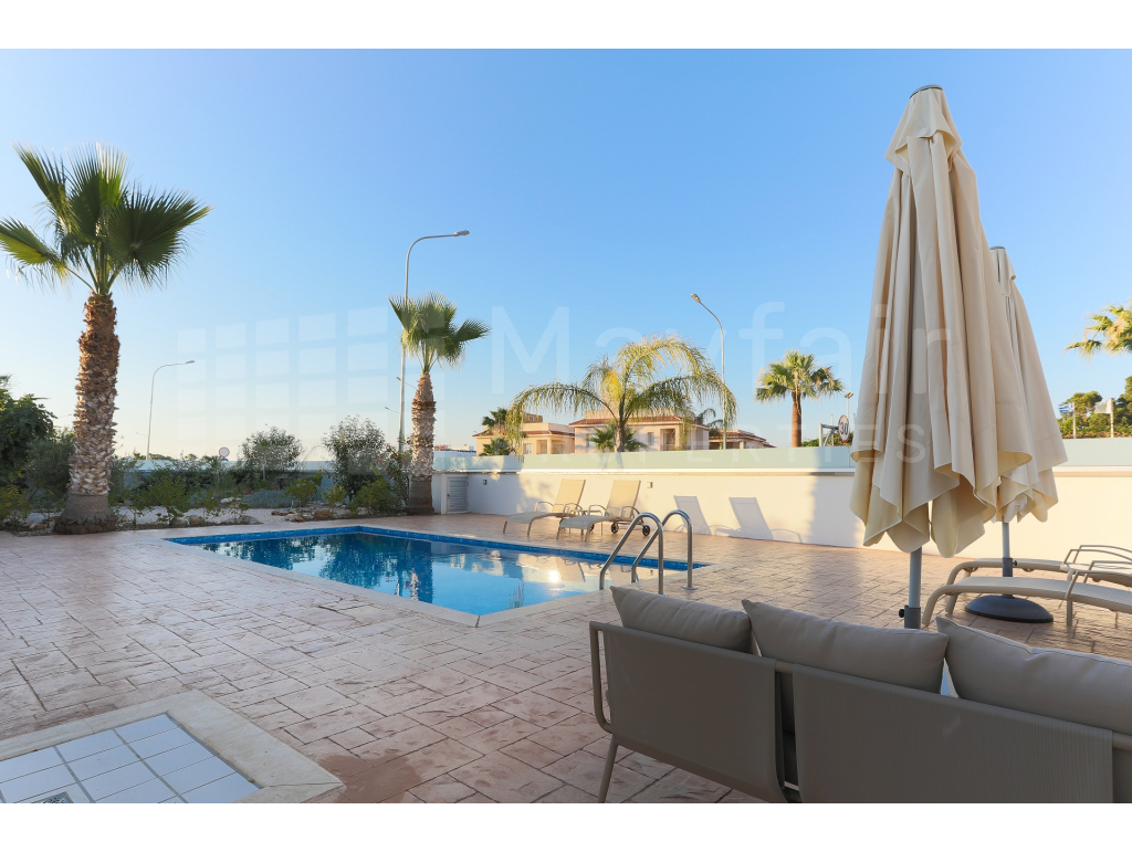 3-bedroom Villa in Pernera with Pool for Sale