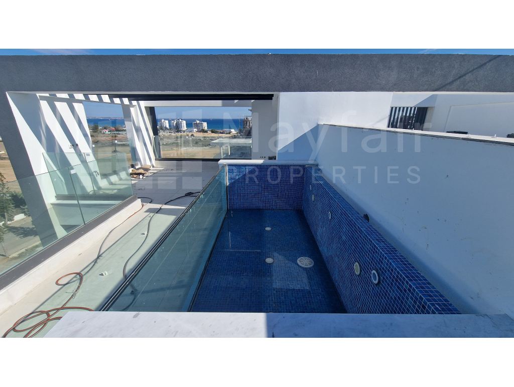 Key Ready 2-Bedroom Sea View Penthouse with a Pool in Makenzie