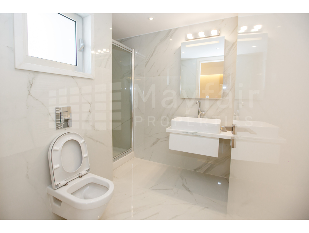 Seafront 3-Bedroom Apartment in Dasoudi Park, Limassol 