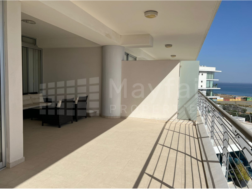 2 Bedroom Sea View Apartment in Town Centre Larnaca