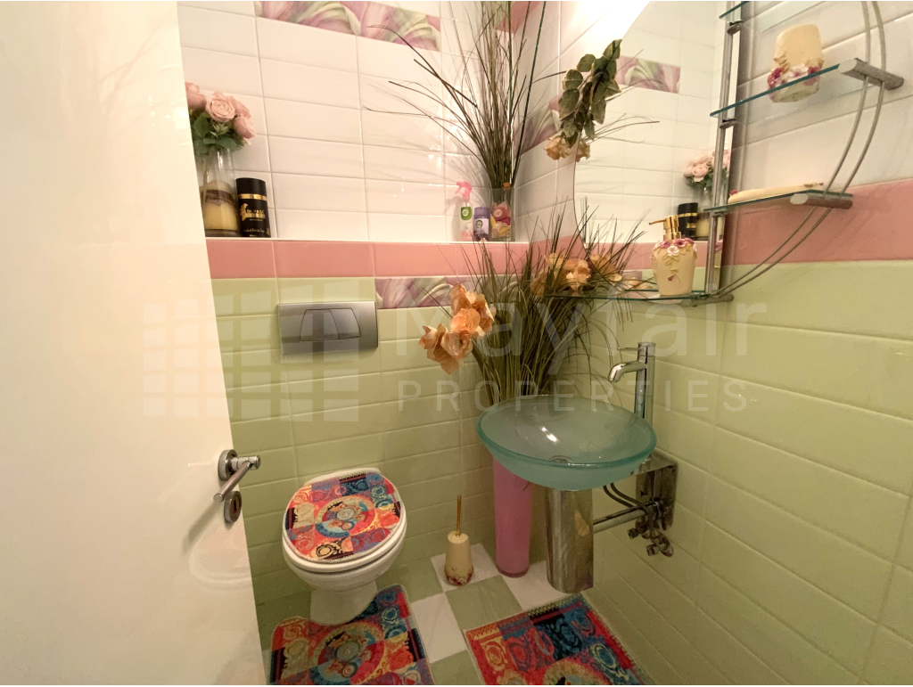 3 Bedroom Apartment in Town Center