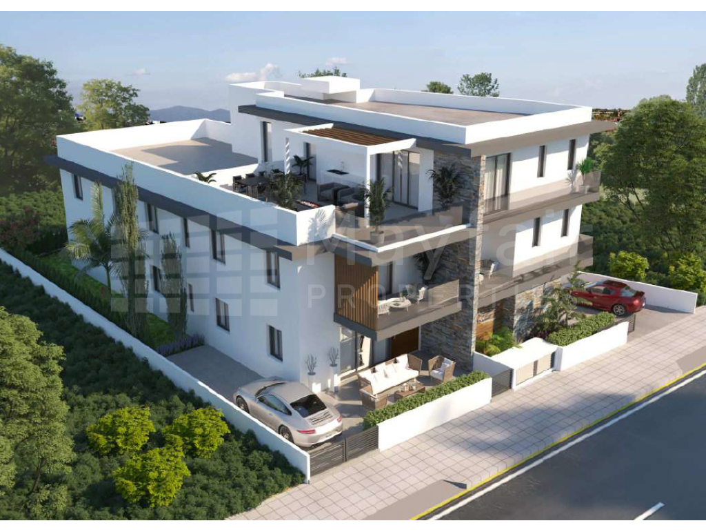 2-bedroom Top Floor Apartment in Kiti For Sale 