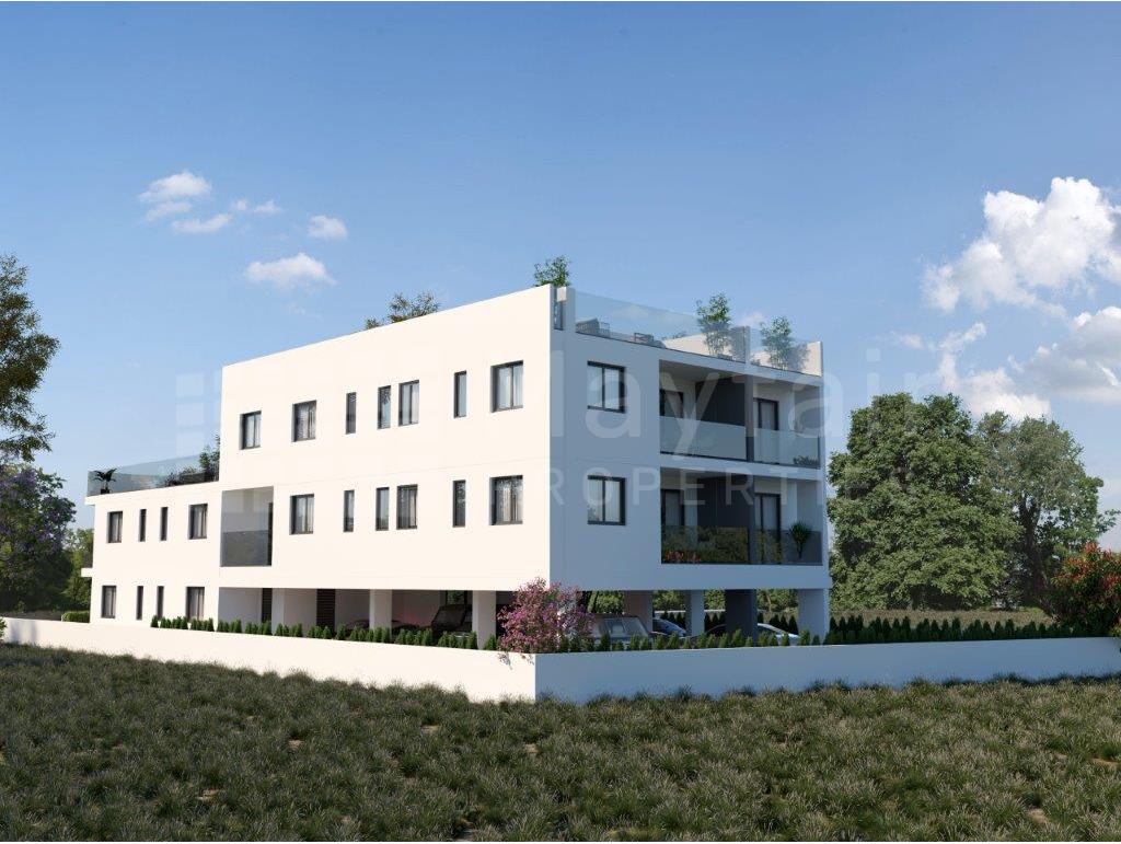 2-bedroom Top Floor Apartment in Kiti For Sale