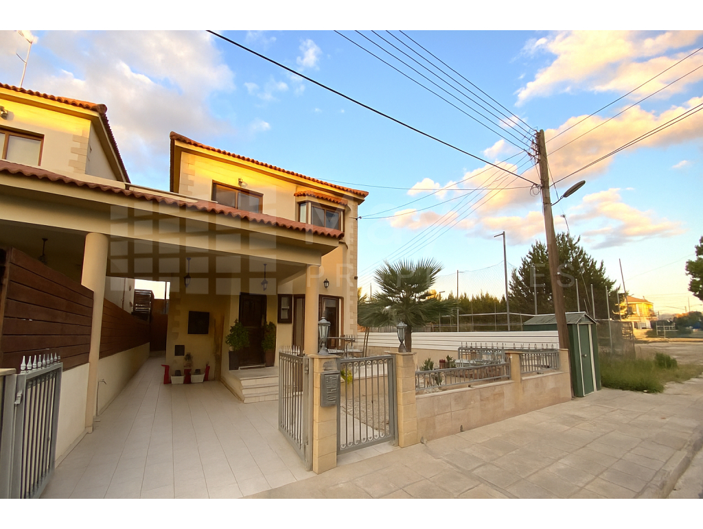 4 Bedroom Detached House
