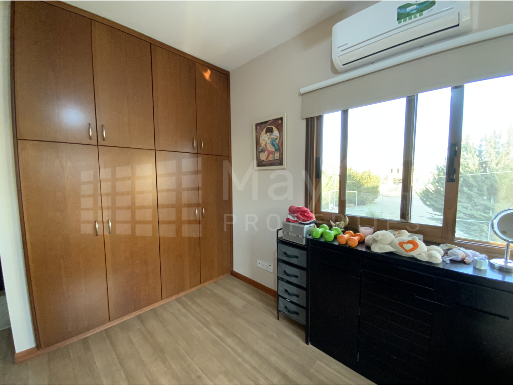 4 Bedroom Detached House