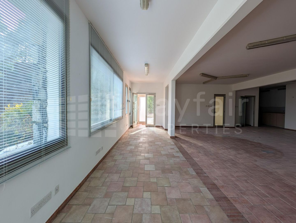 Spacious Two-Storey Home with Basement  Workshop in Zoopigi, Limassol