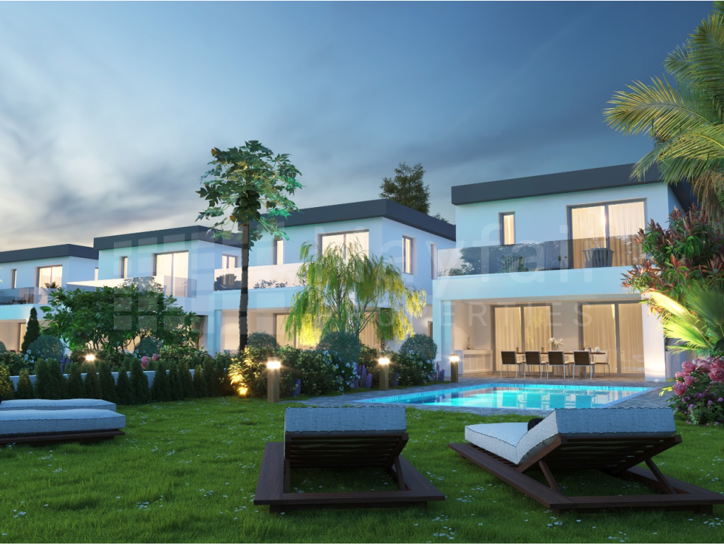 4-bedroom House with Pool in Livadia for Sale