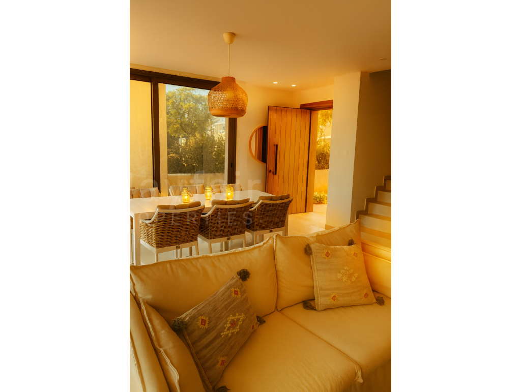 Seaview 5-bedroom Villa in Protaras for Sale