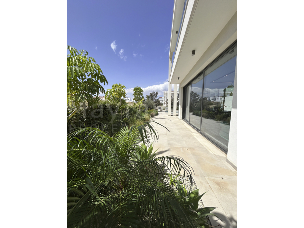 3 Bedroom Fully Furnished Villa with Private Pool for Sale in Protaras