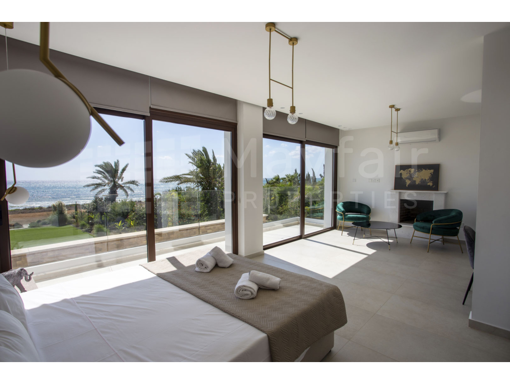 5 bedrooom Beach Villa in Ayia Thekla for Sale