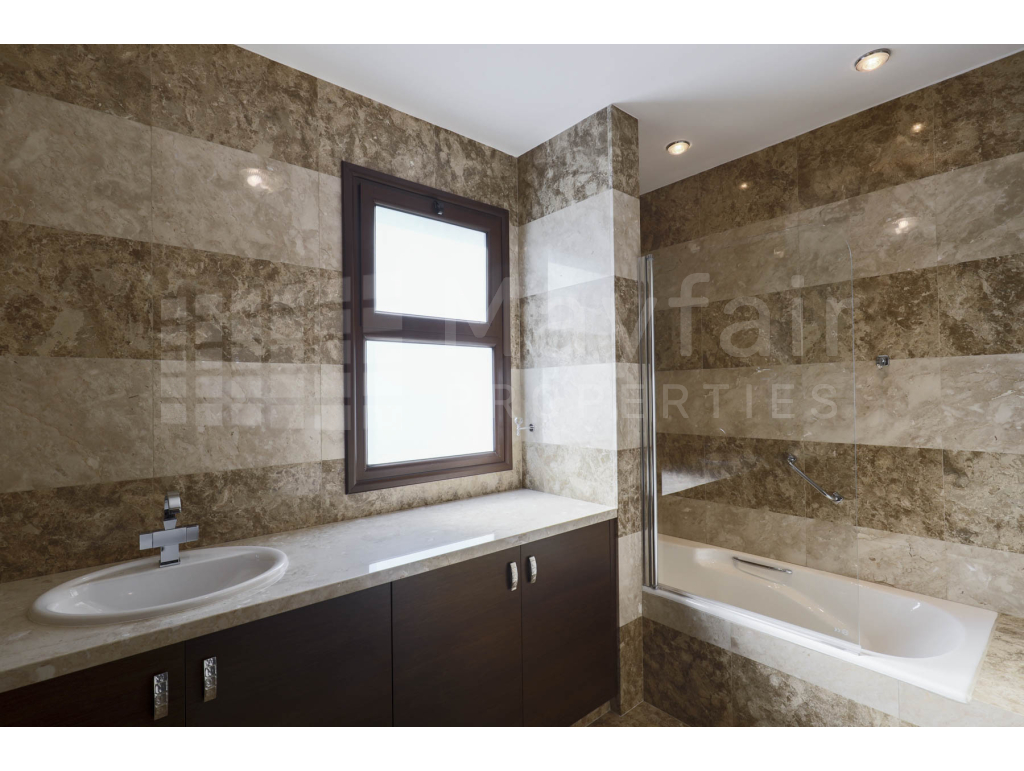 5 bedrooom Beach Villa in Ayia Thekla for Sale
