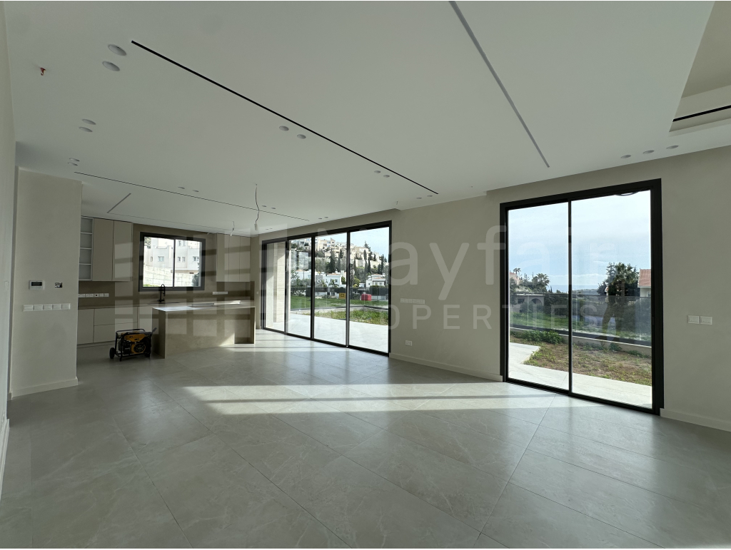 5 Bedroom Luxury Villa in Agios Tychon, Limassol