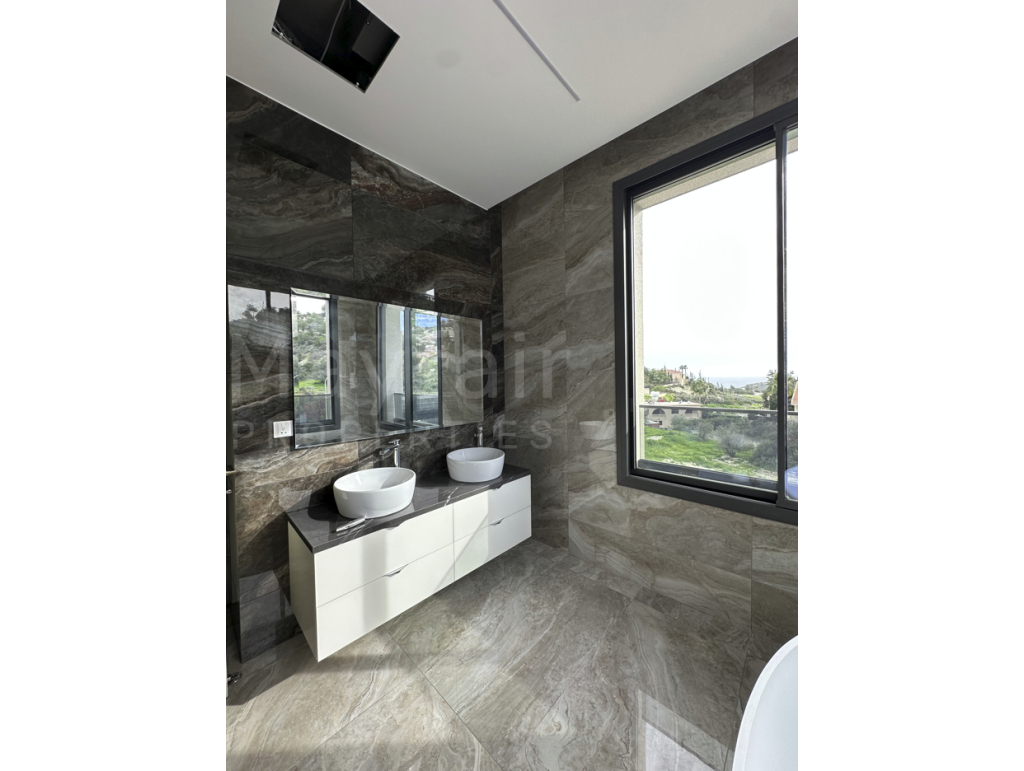 5 Bedroom Luxury Villa in Agios Tychon, Limassol