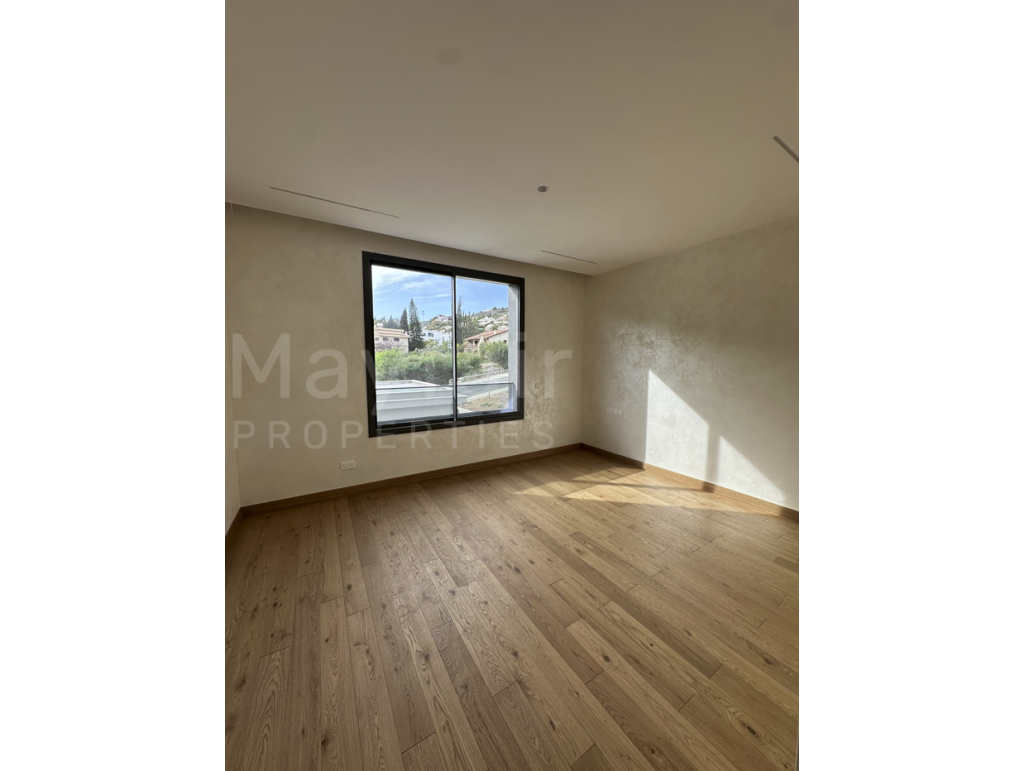 5 Bedroom Luxury Villa in Agios Tychon, Limassol