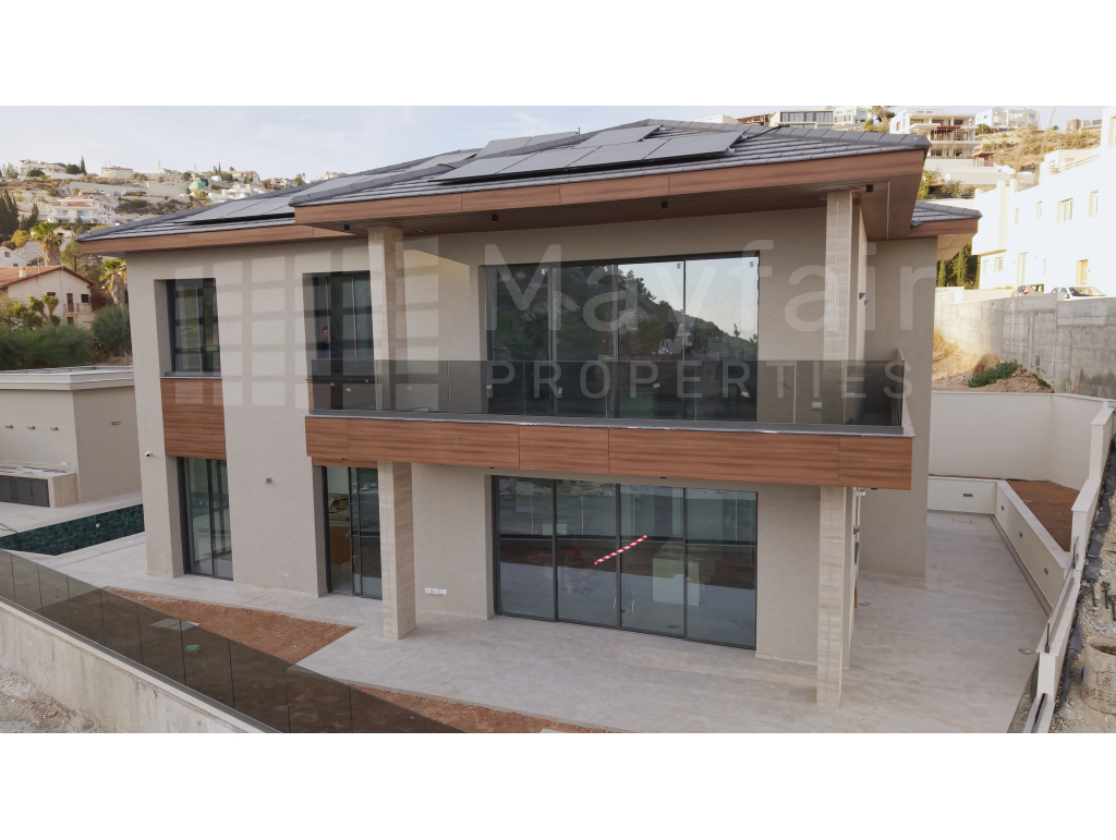 5 Bedroom Luxury Villa in Agios Tychon, Limassol