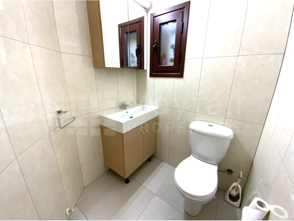 4 bedroom top floor duplex apartment 