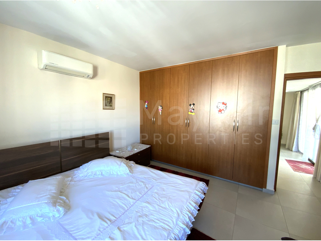 4 bedroom top floor duplex apartment 