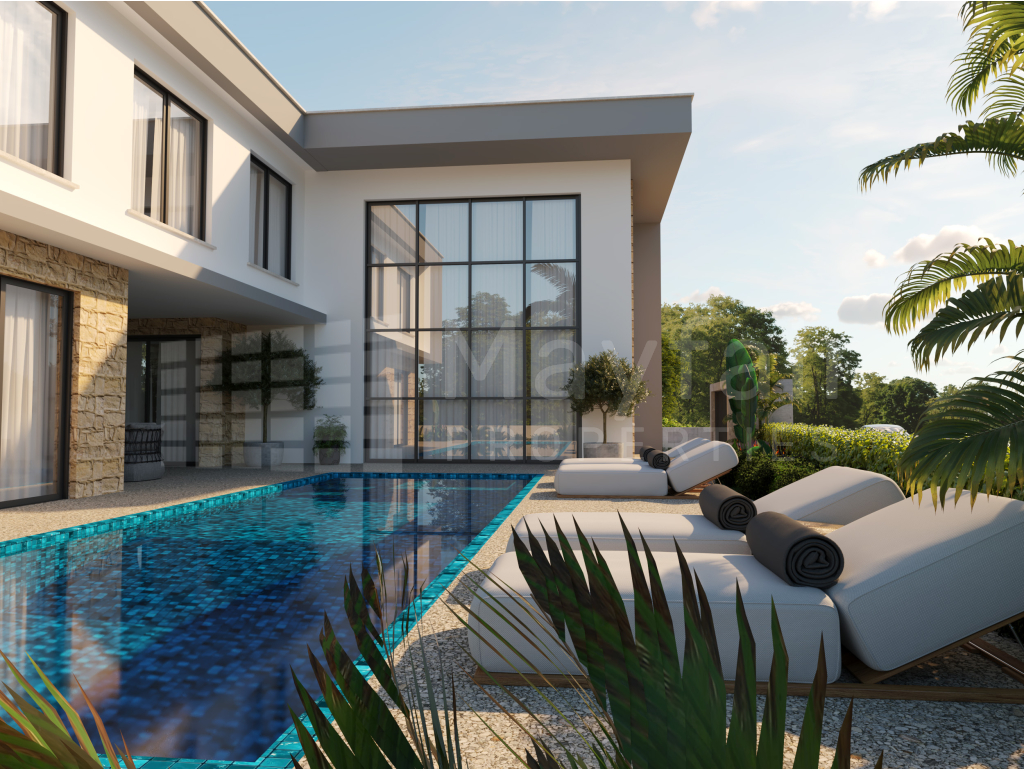 5-Bedroom Villa with Pool for Sale in Livadia