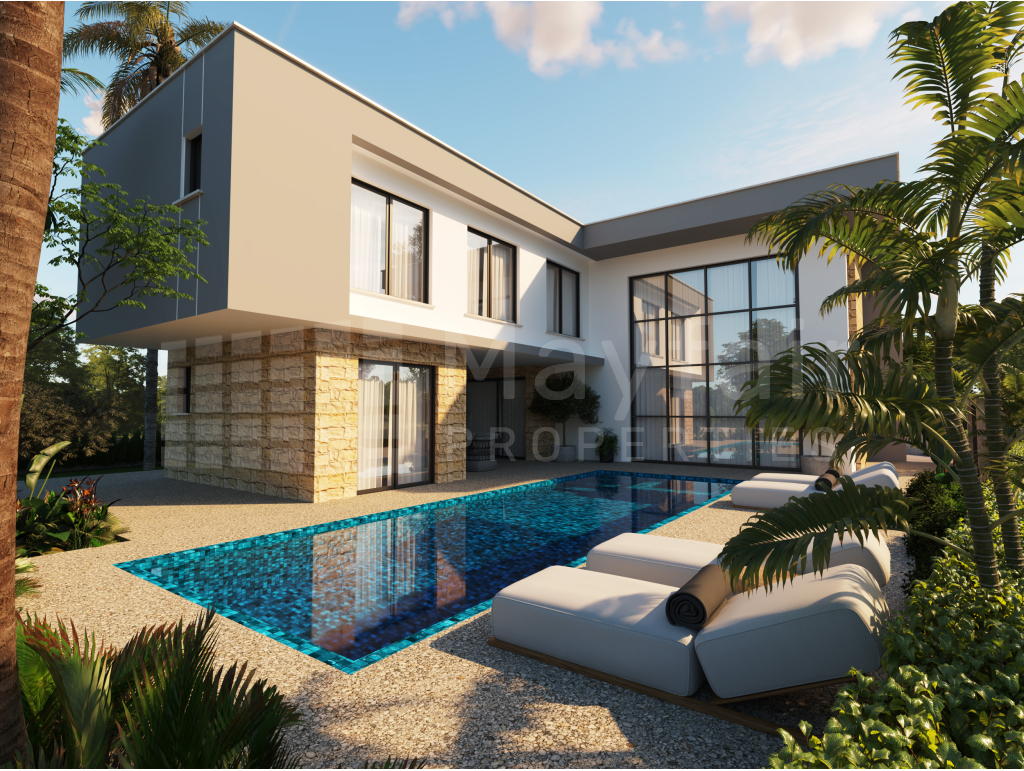 5-Bedroom Villa with Pool for Sale in Livadia