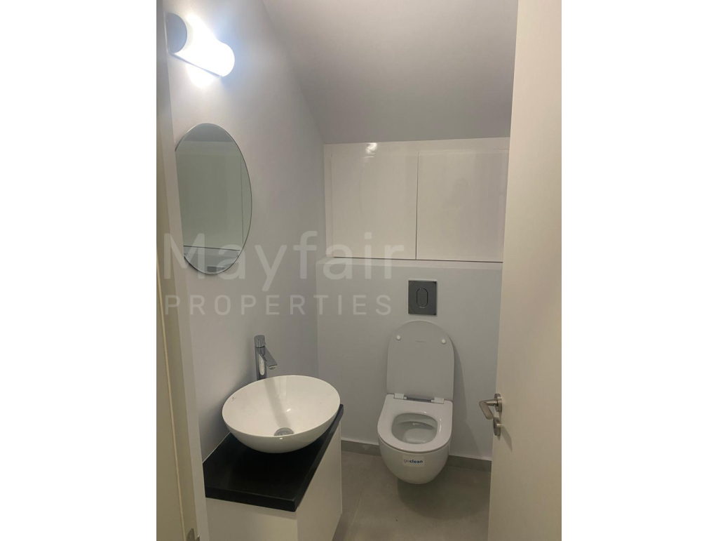 3-bedroom House with Pool for Sale in Pyla