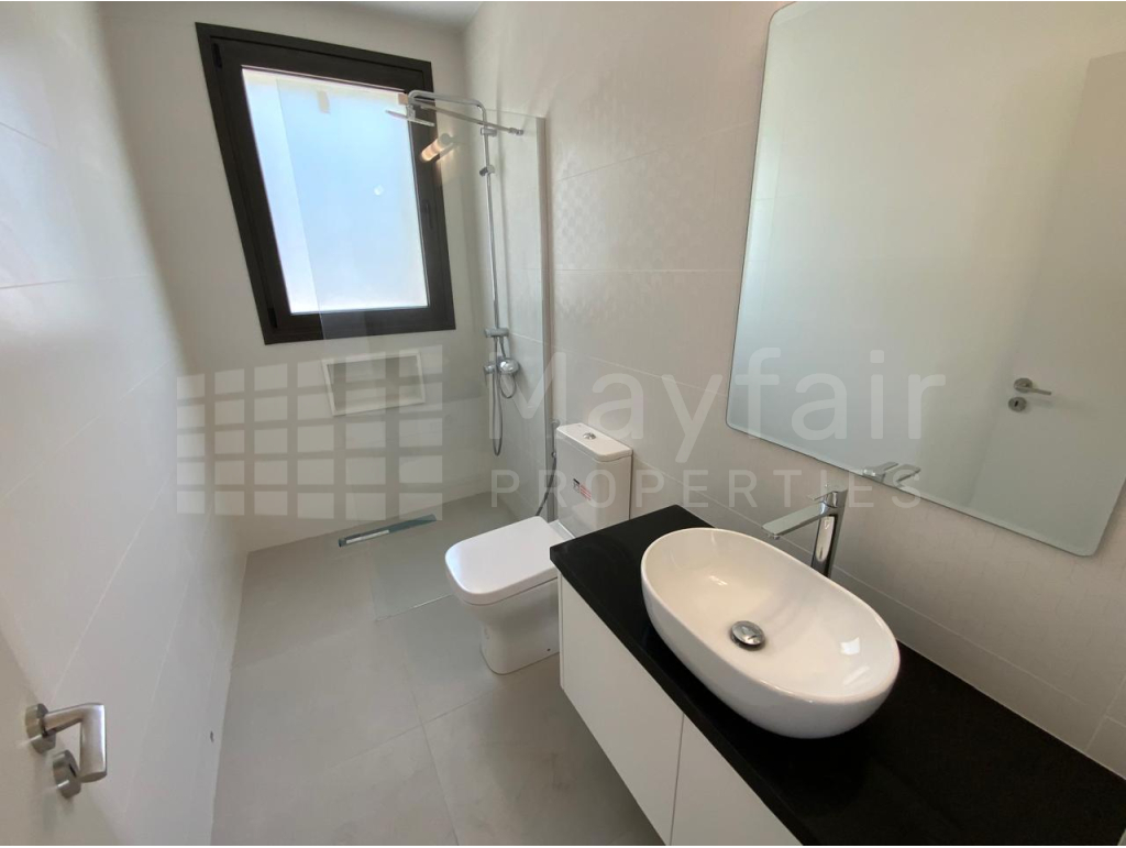 3-bedroom House with Pool for Sale in Pyla