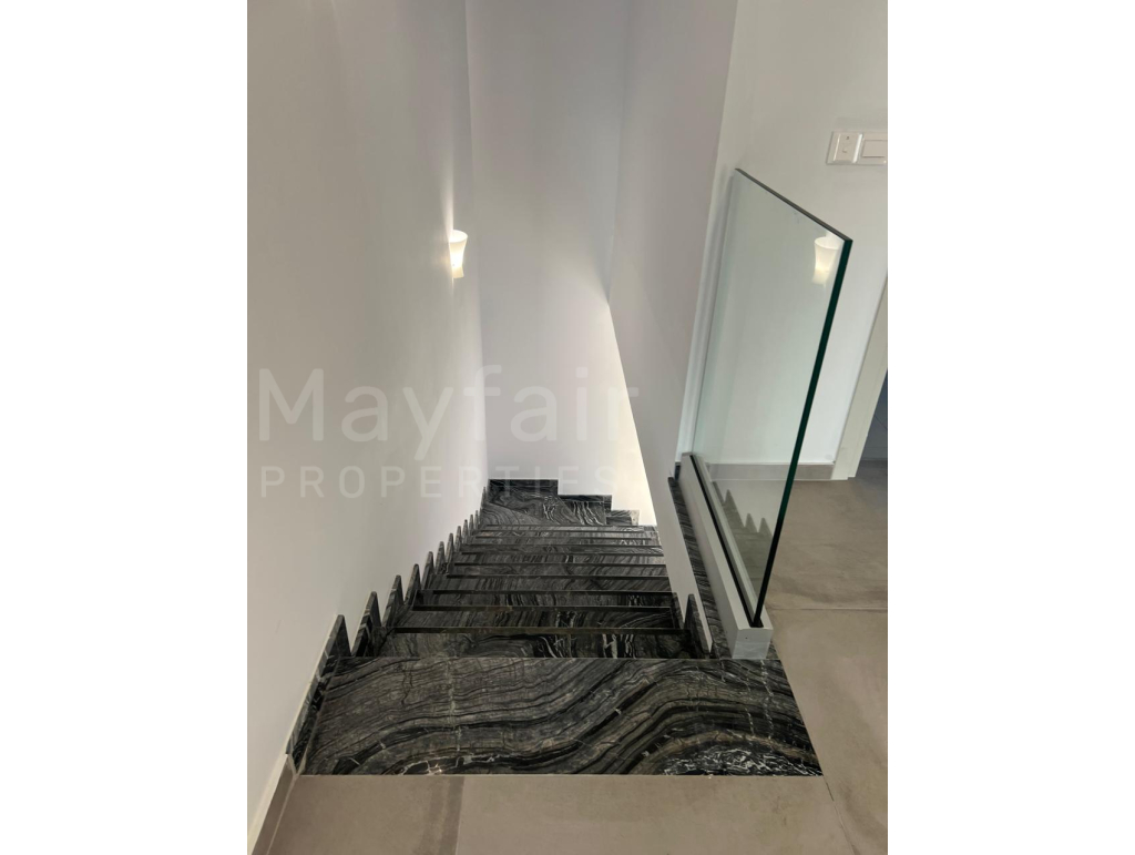 3-bedroom House with Pool for Sale in Pyla