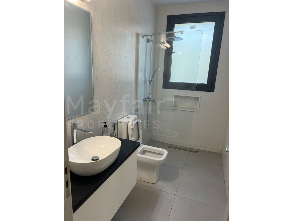 3-bedroom House with Pool for Sale in Pyla