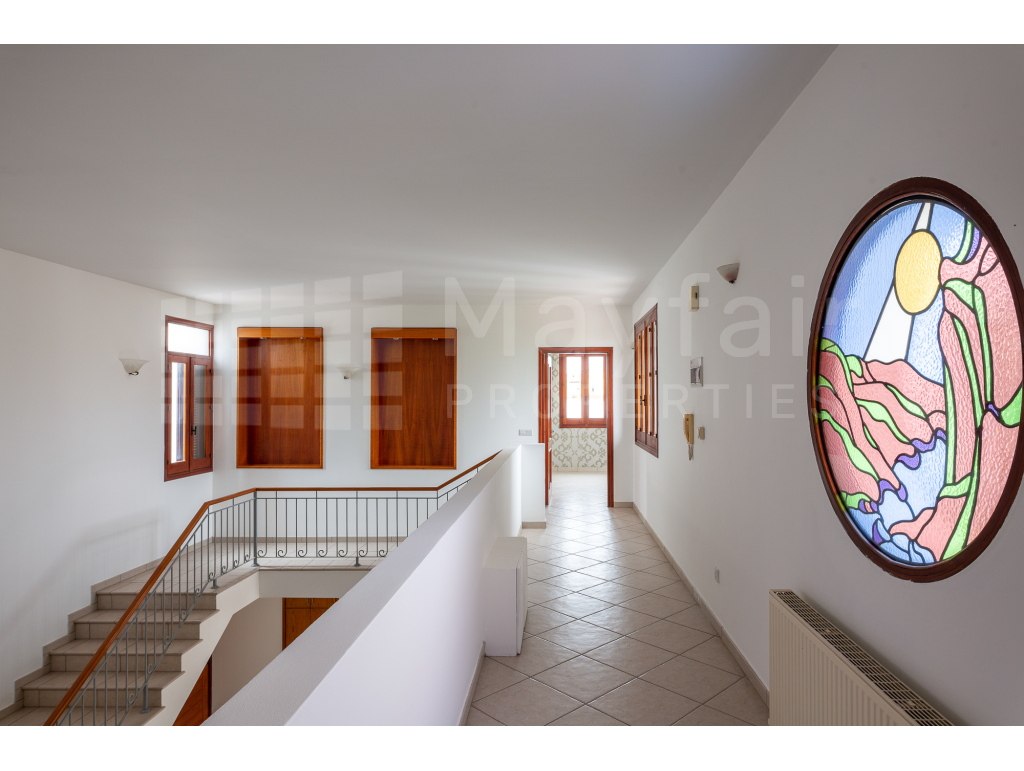 5 Bedroom Detached House For Rent in Agios Dometios