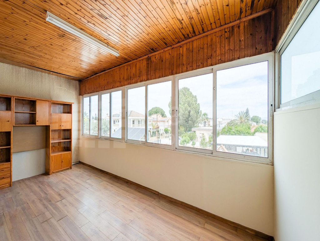 Three-Bedroom House in Dali, Nicosia