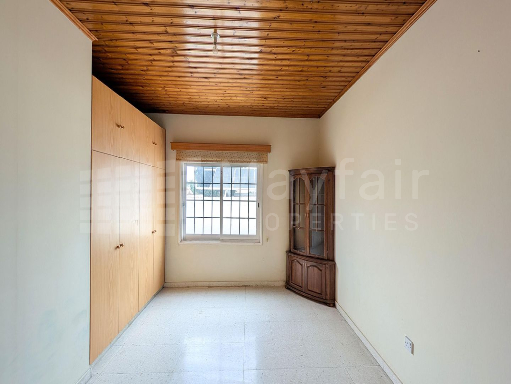Three-Bedroom House in Dali, Nicosia