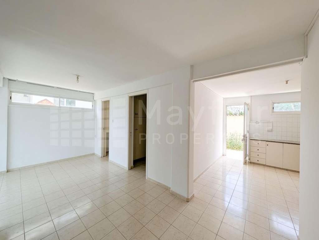 Three-Bedroom House in Dali, Nicosia