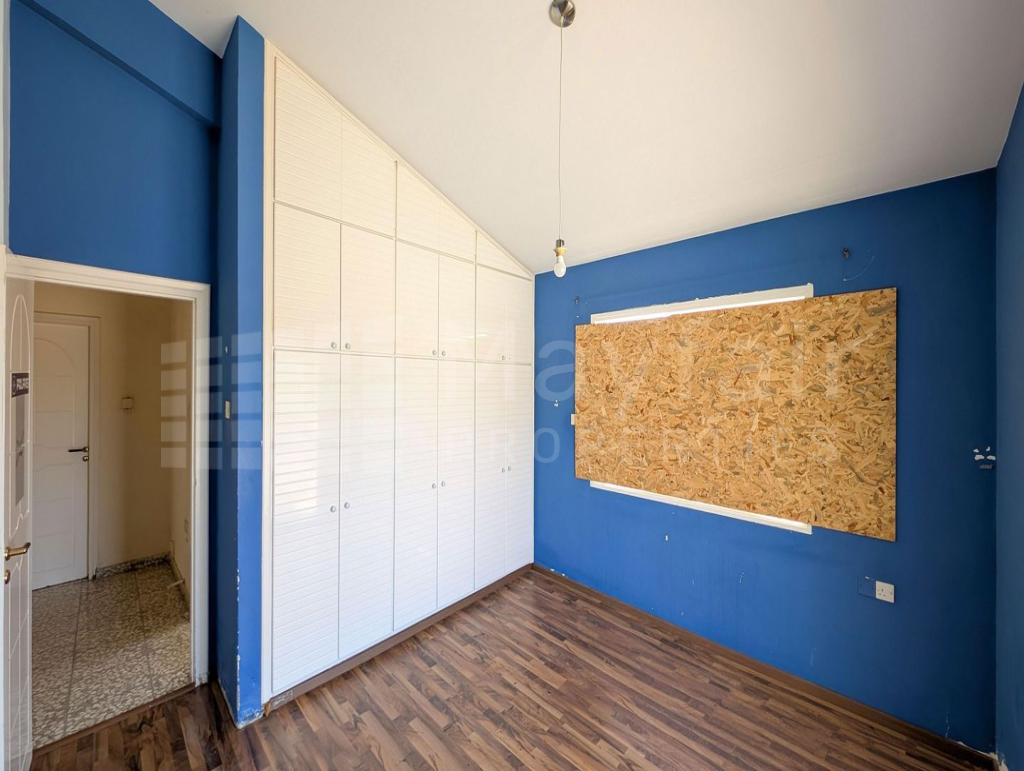 Three-Bedroom House in Parekklisia, Limassol