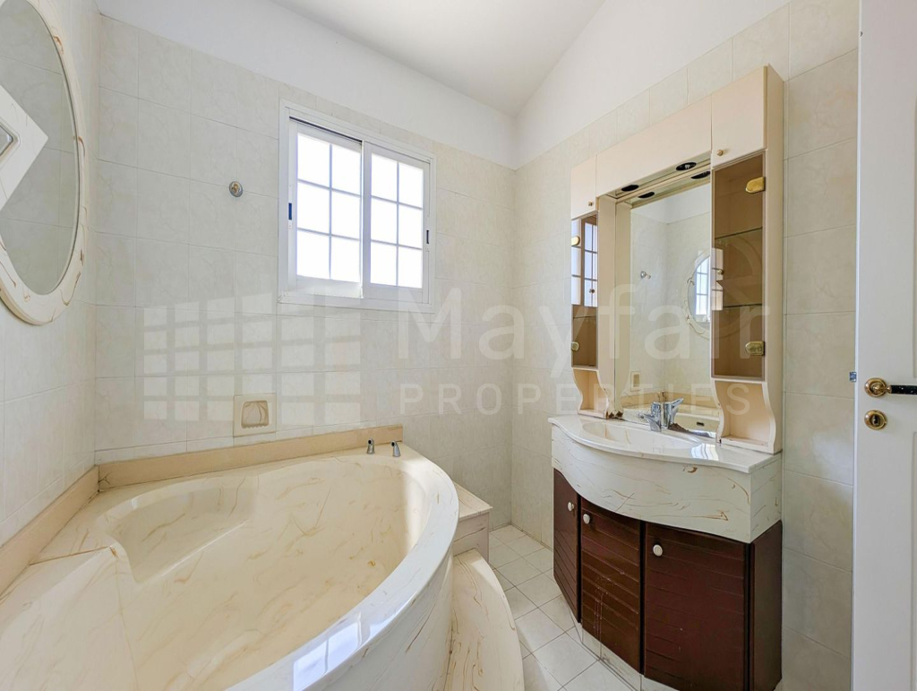 Three-Bedroom House in Parekklisia, Limassol