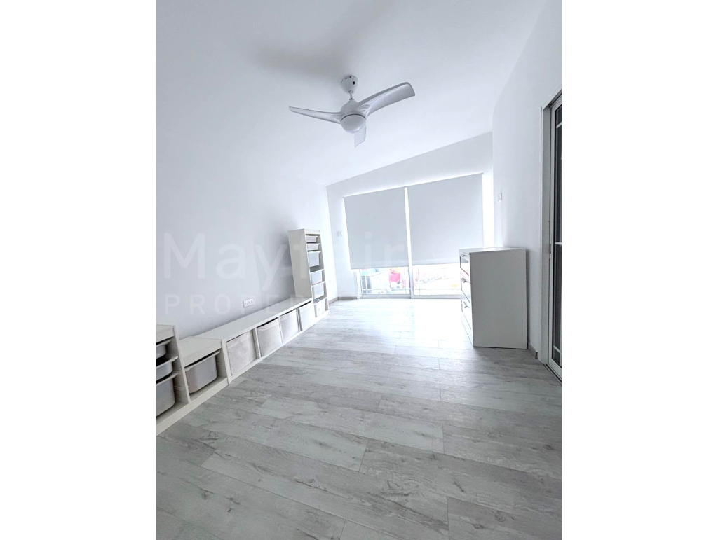 2 plus 1 office/playroom ground floor apartment