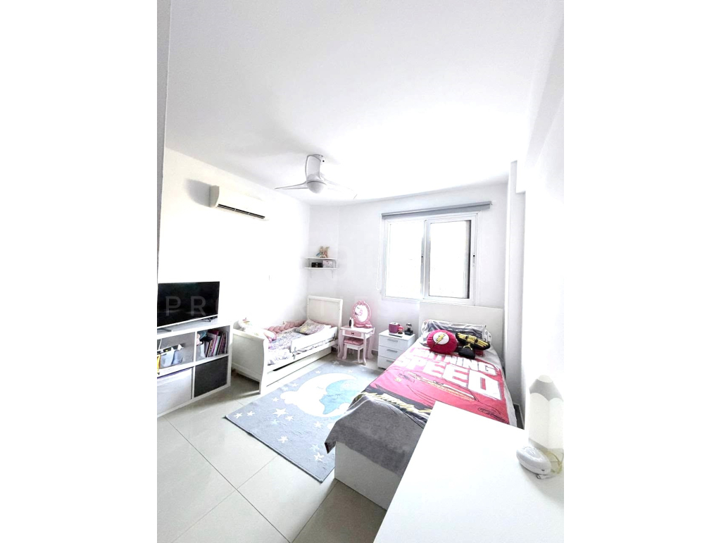 2 plus 1 office/playroom ground floor apartment