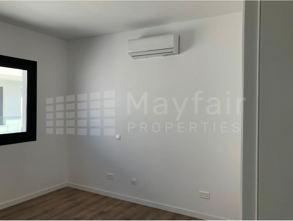 3-bedroom Top Floor Apartment for Sale in Strovolos