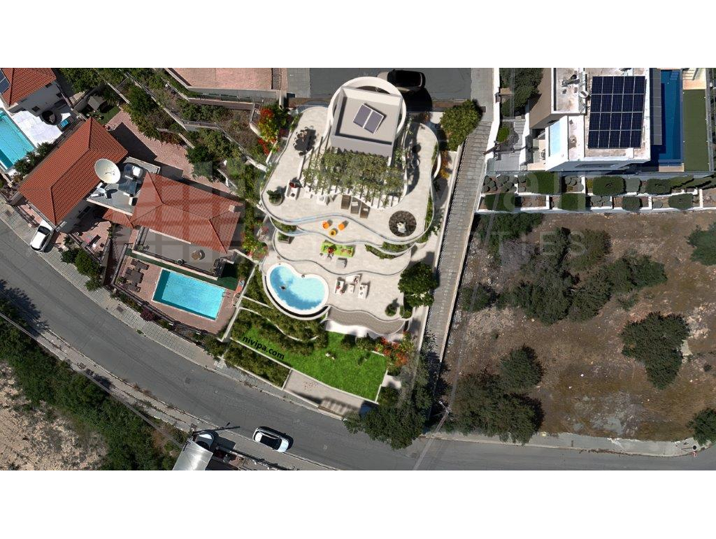 5-bedroom Luxury Villa in Agios Athanasios for Sale