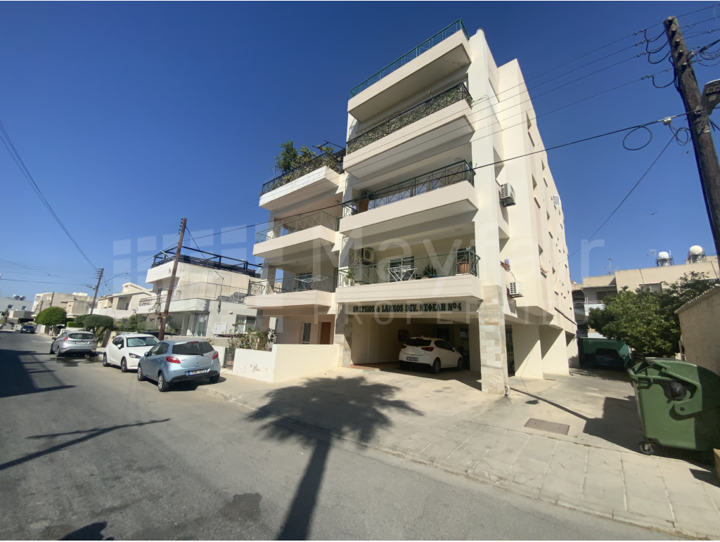 2-bedroom Apartment in Agios Nicolaos for Rent