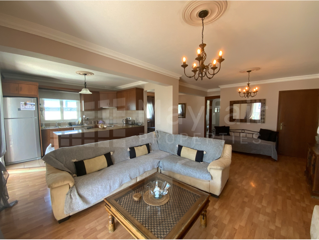 2-bedroom Apartment in Agios Nicolaos for Rent