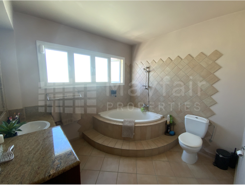 2-bedroom Apartment in Agios Nicolaos for Rent