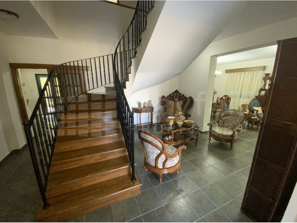 4 Bedroom Detached House for Sale in Livadia