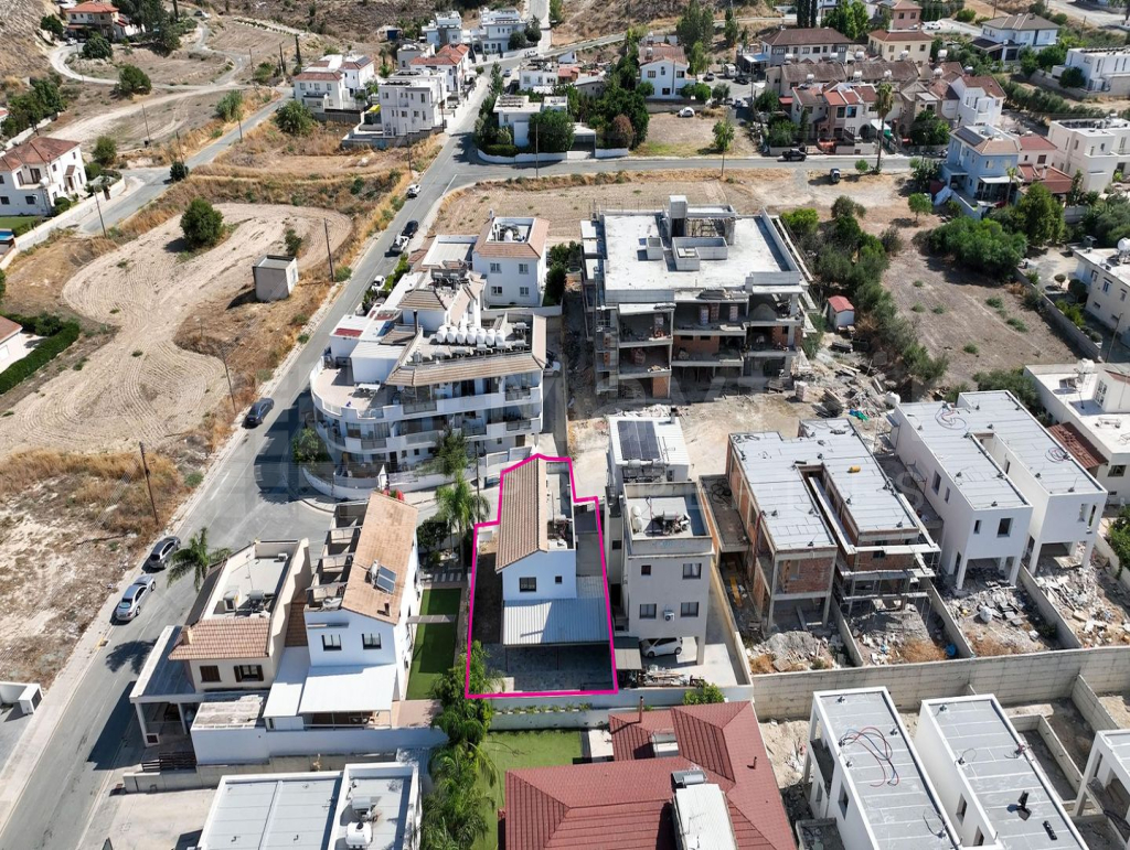 Three-Bedroom semi-detached house in Pera Chorio, Nicosia