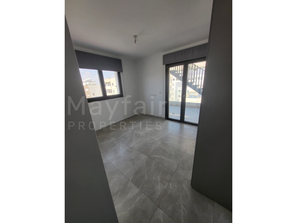 Penthouse for Exchange for Plot in Chrysopolitissa