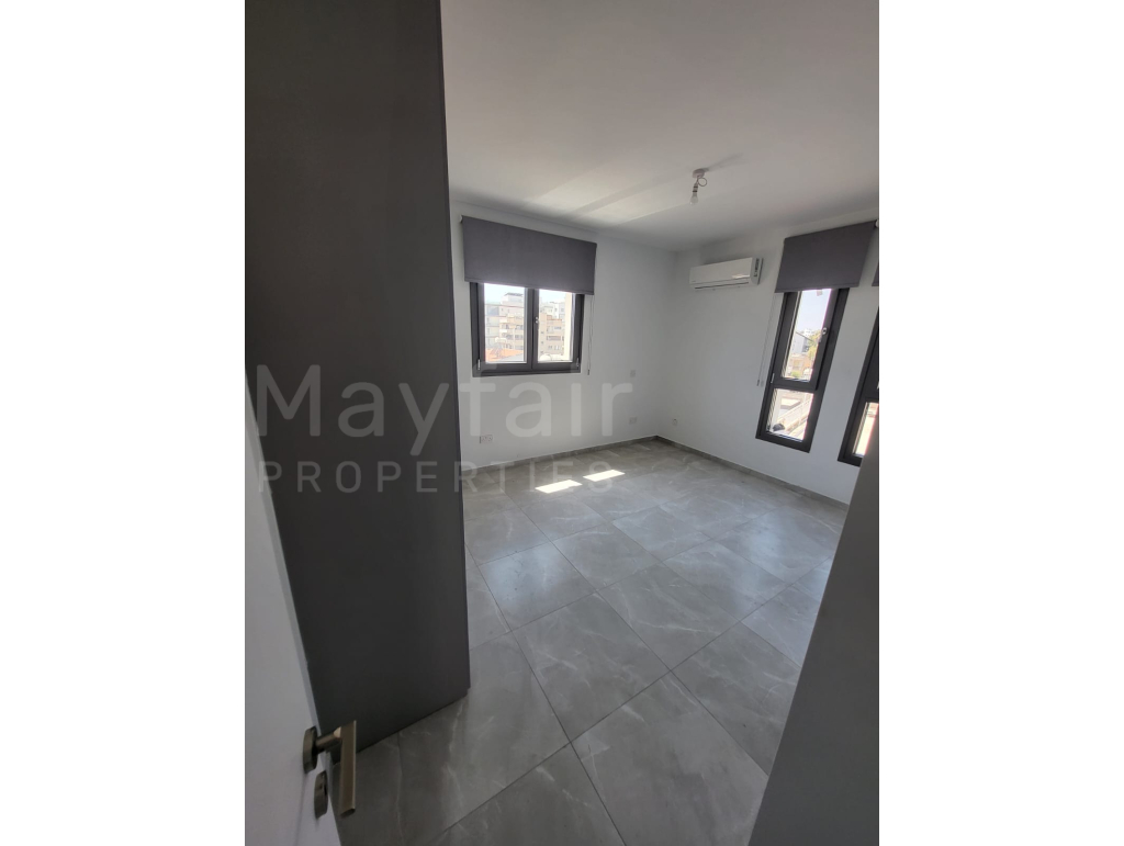 Penthouse for Exchange for Plot in Chrysopolitissa