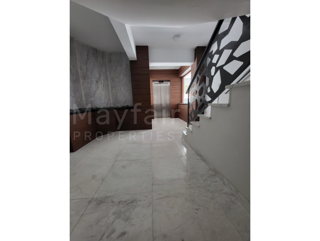 Penthouse for Exchange for Plot in Chrysopolitissa