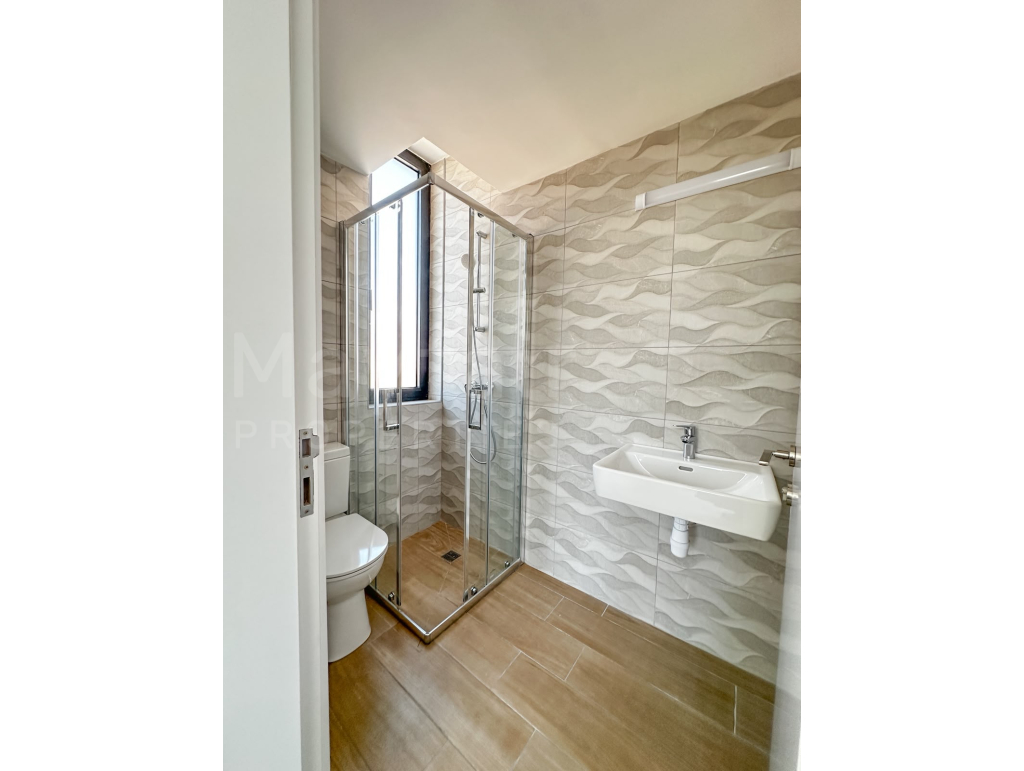 2-bedroom Penthouse with Roof Garden in Livadia for Sale