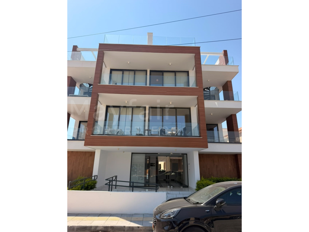 2-bedroom Penthouse with Roof Garden in Livadia for Sale