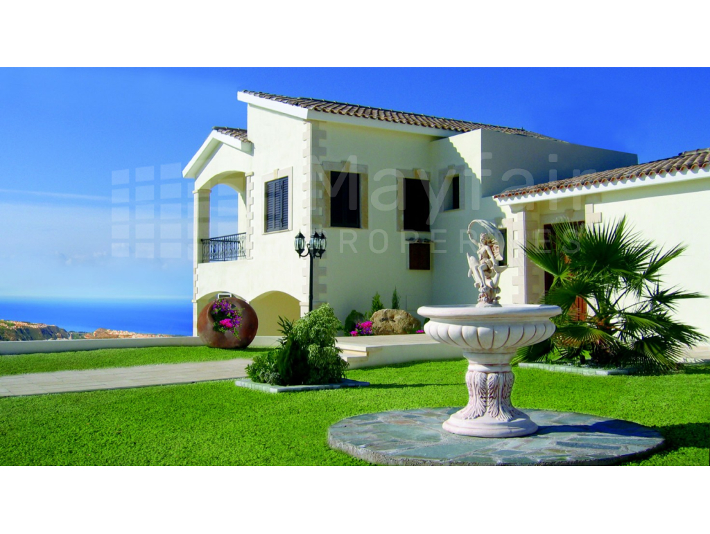 4-Bedroom Villa with Roof Terrace for Sale in Kouklia