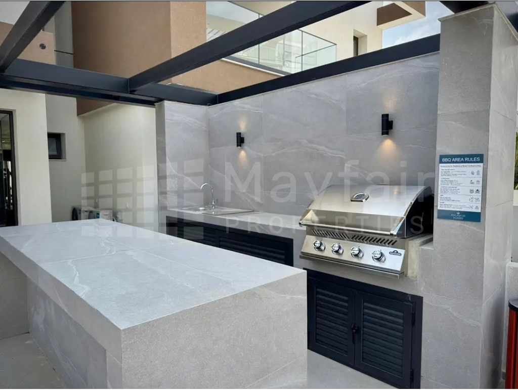 2-bedroom Apartment with Communal Pool in Livadia for Sale