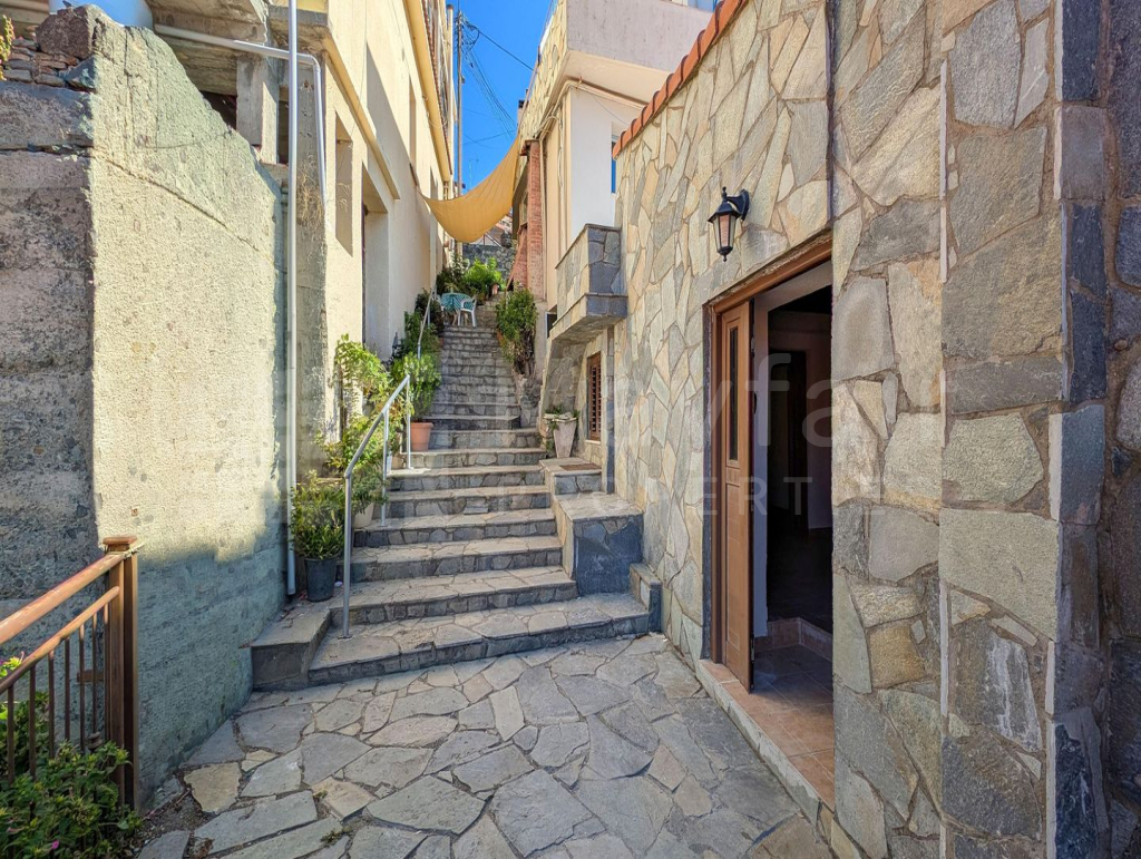 Three-Bedroom House in Agros, Limassol